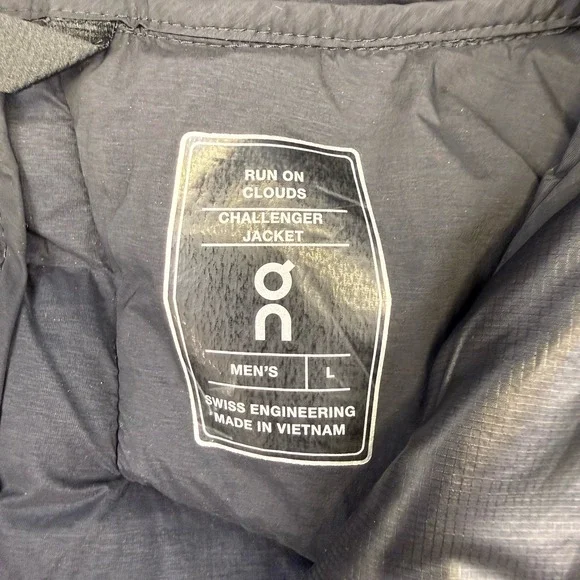 On Cloud Puffer Insulated Men's Challenger Jacket Black Sz Large Run On Cloud - Picture 5 of 16